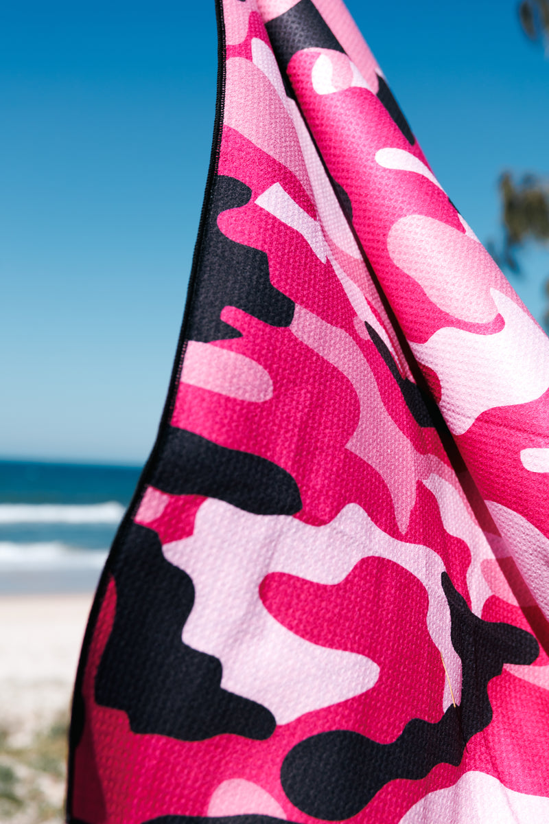 Load image into Gallery viewer, Sand Free Towel - Pink Camo
