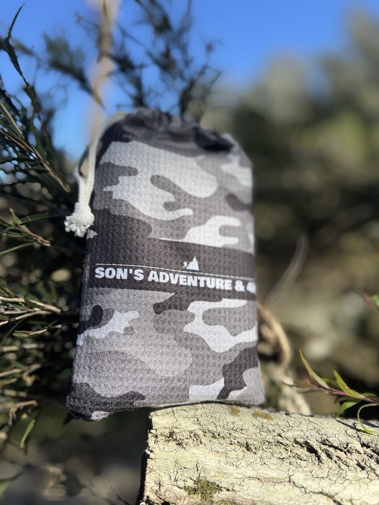 Load image into Gallery viewer, Sand Free Towel - Grey Camo
